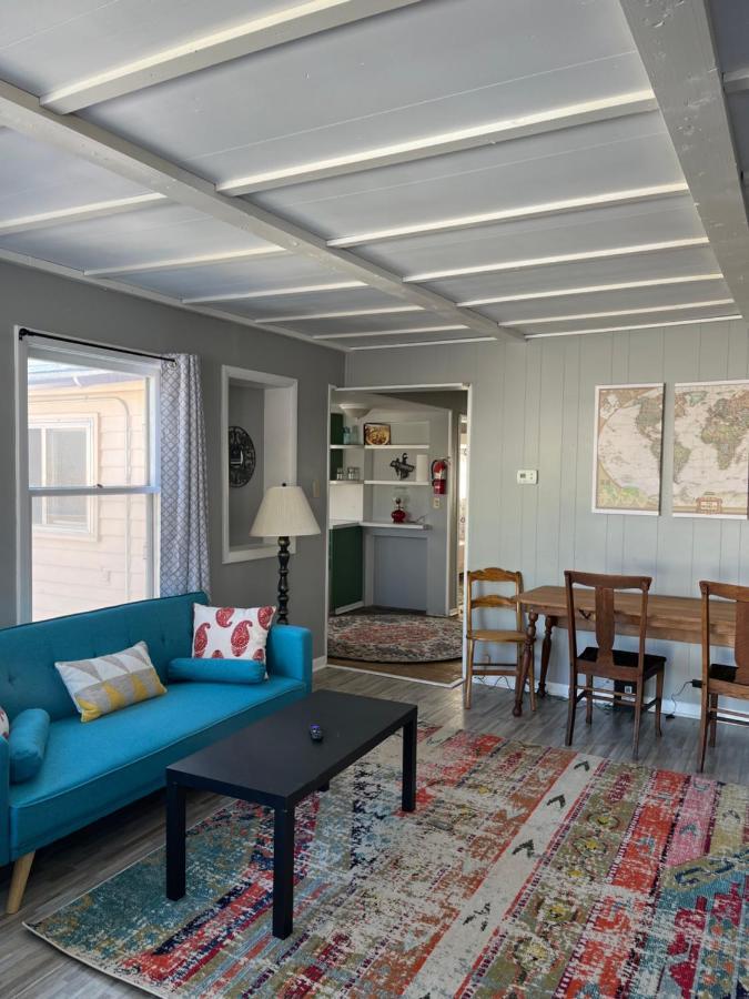 Rustic 2 Bedroom Boho Apartment Laramie Exterior foto